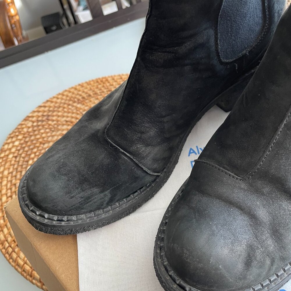 Fluevog Black Suede Chelsea-Style Boots Size 10 - Picture 7 of 7